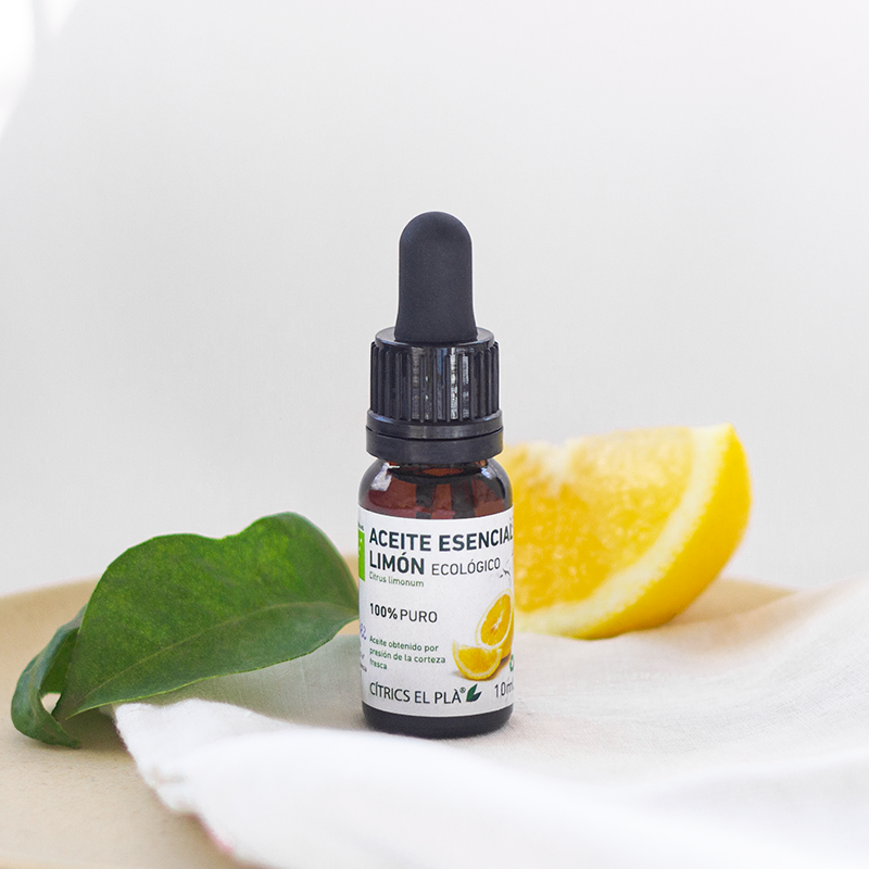 Lemon Essential Oil 30ml by Revive Essential Oils - 100% Pure Therapeutic Grade, for Diffuser, Humidifier, Massage, Aromatherapy, Skin & Hair Care